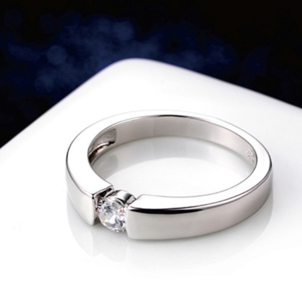18K GP Silver Beautiful Ring New - Picture 1 of 2